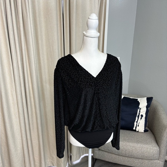 NWT • EXPRESS • Animal Print Velvet Body Suit - Picture 7 of 10